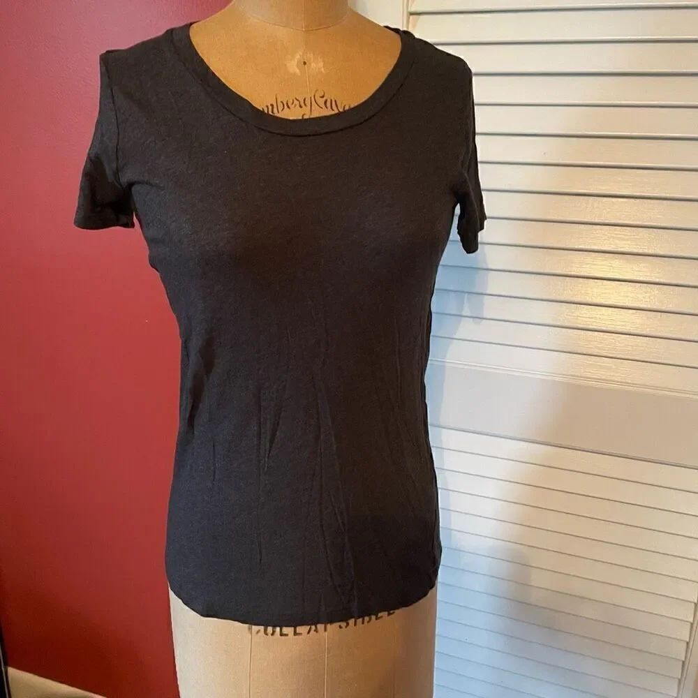 J CREW | dark gray short sleeve tee XS
